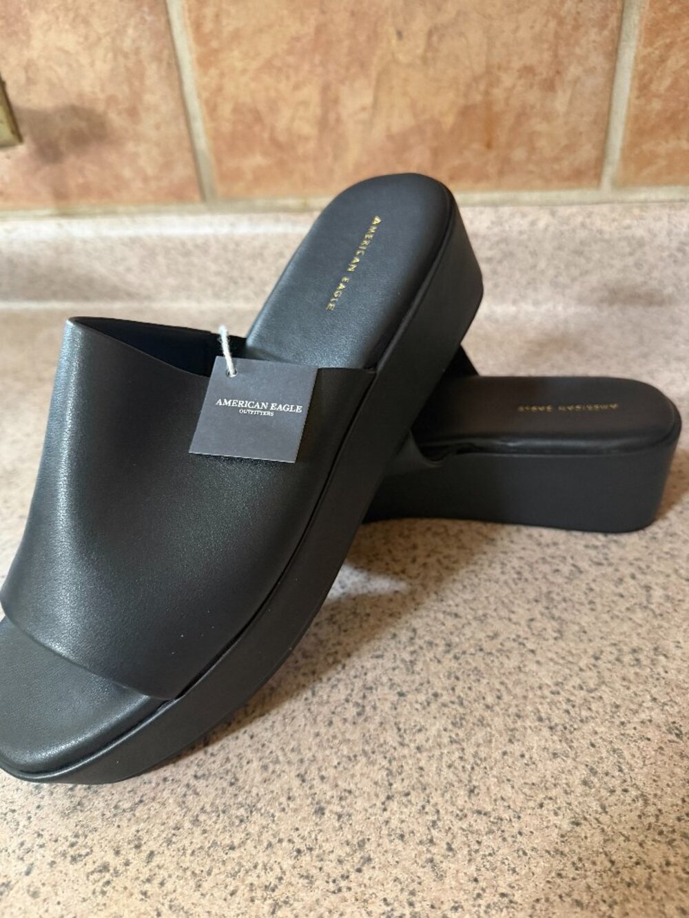 NWT! American Eagle Women's Black Platform Slide Sandals - Size 10